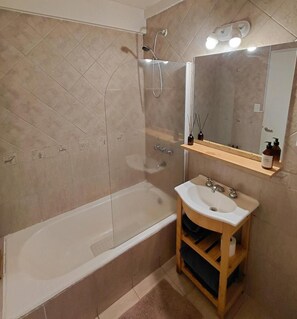 Bathroom - Vrbo Property (Buenos Aires)