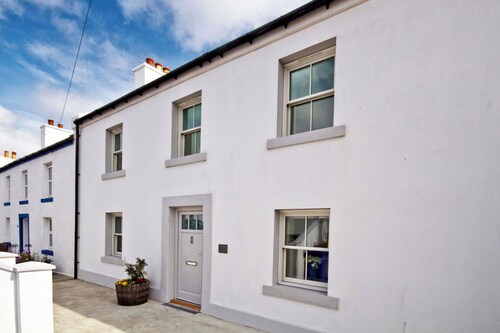 Rosgorm Cottage - Islay retreat near whisky, beach & sea
