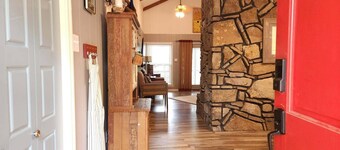 Pet-Friendly Lakefront Getaway with Swim Cove