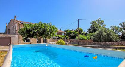 Awesome home in St-Just d'Ardèche