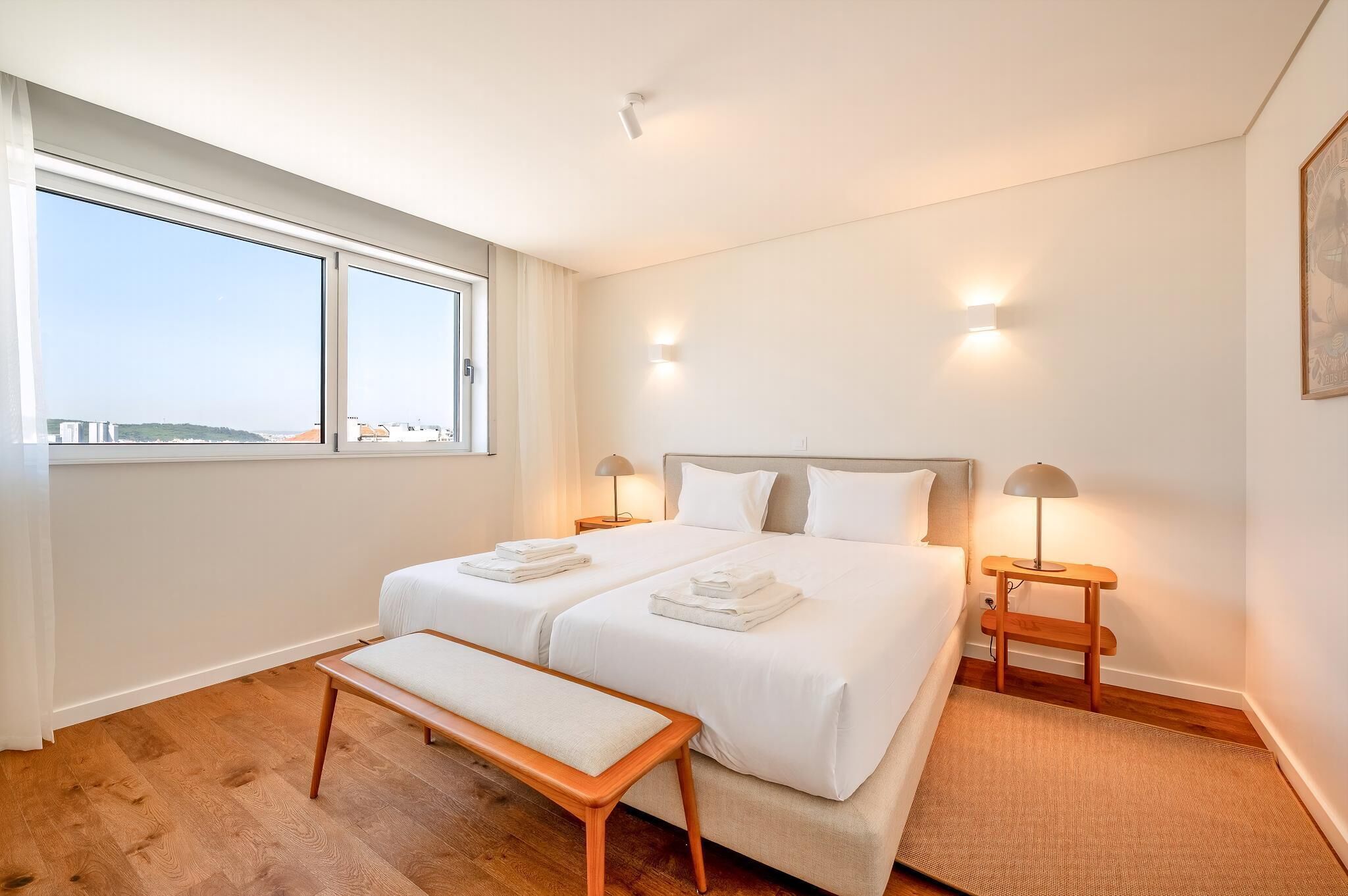 Appartement (Two-Bedroom Apartment with City View) | Individueel gedecoreerd, individueel gemeubileerd, een laptopwerkplek