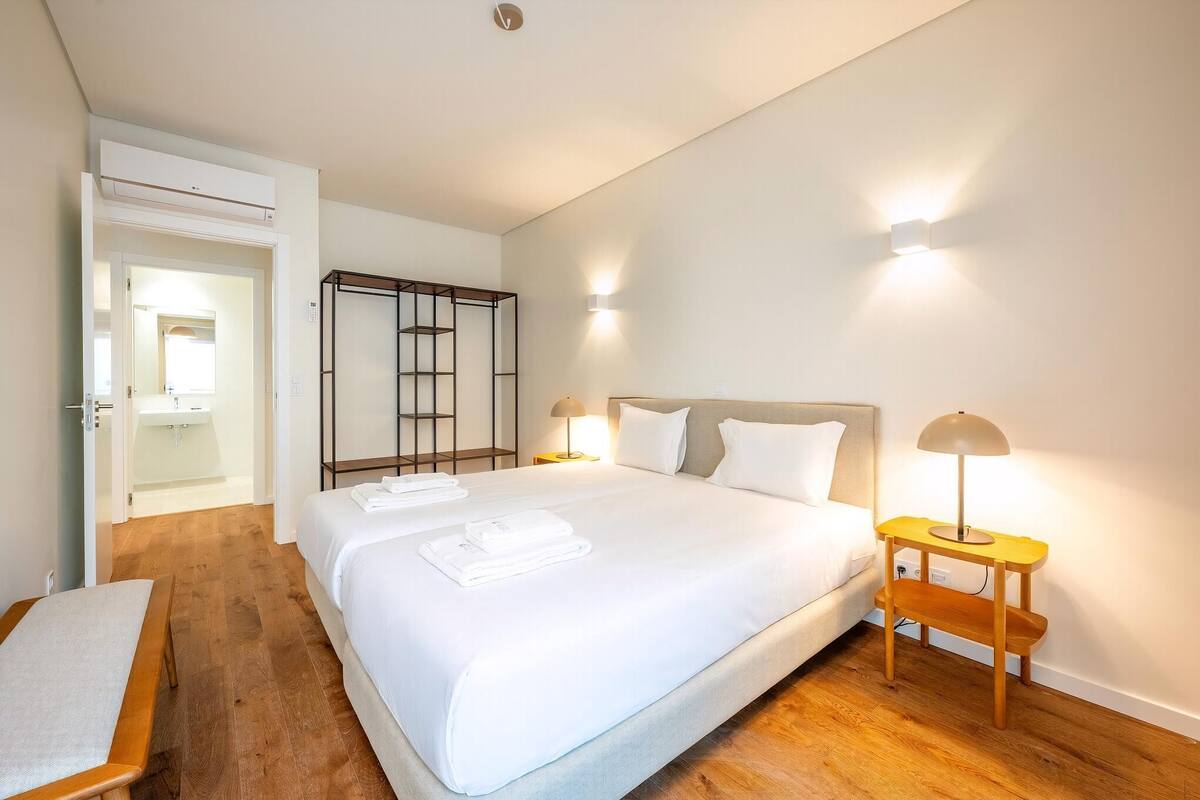 Apartment (One-Bedroom Apartment with City View) | Laptop workspace, individually decorated, individually furnished