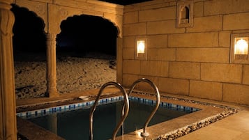 Classic Room | Pool