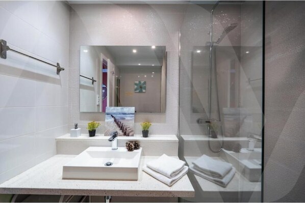 Bathroom - Vrbo Property (Roses)