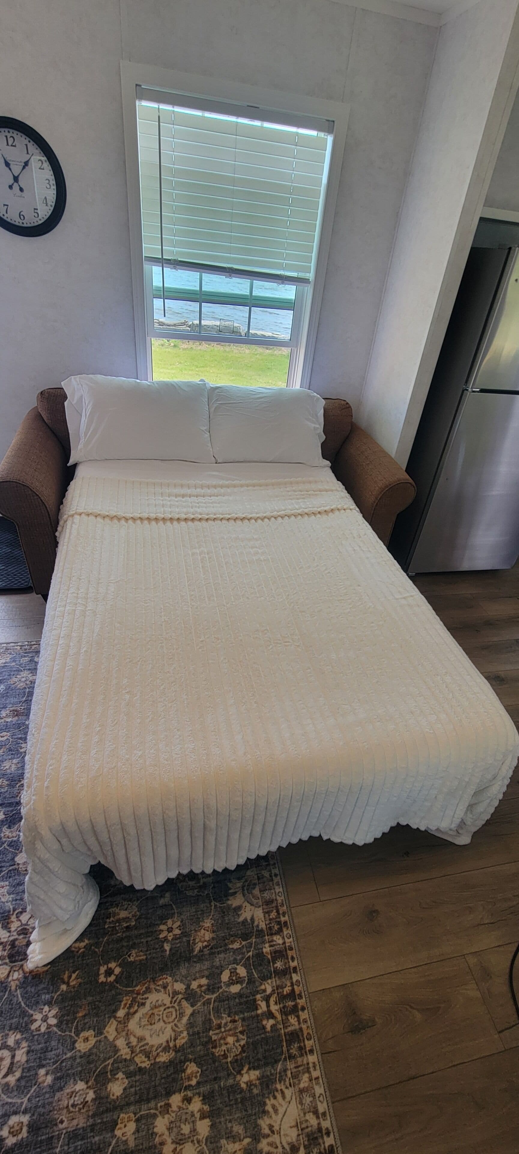 2 bedrooms, WiFi (free), bed sheets