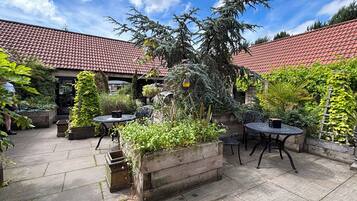 Cottage | Buiten dineren
