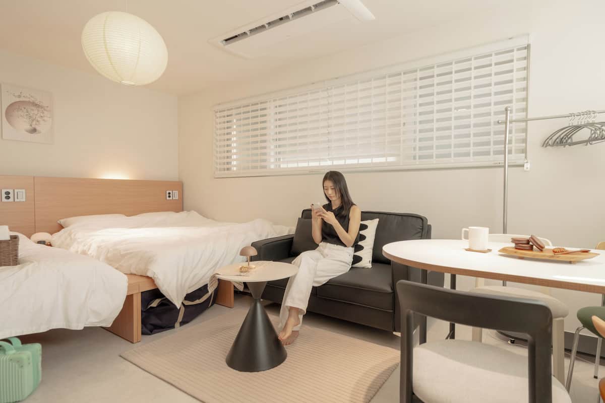 Habitación superior con 1 cama matrimonial o 2 individuales | Wifi gratis