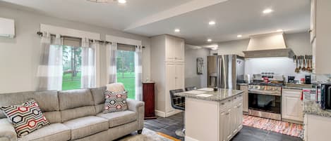 House (1 Bedroom) | Interior