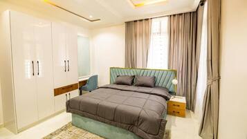 In-room safe, desk, laptop workspace, soundproofing
