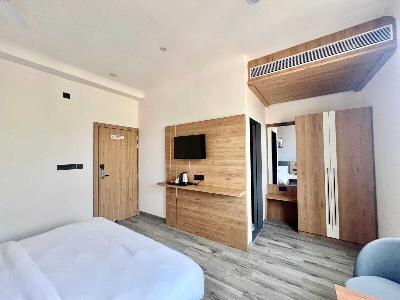 Superior Double Room, Balcony