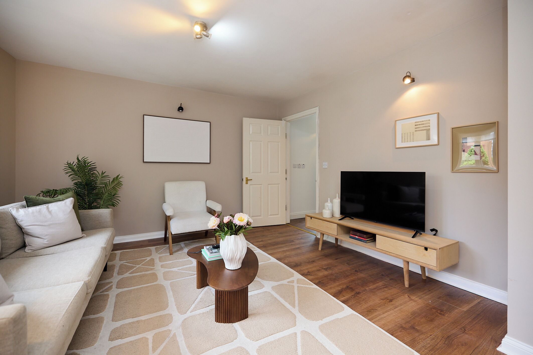 Apartment | Living area