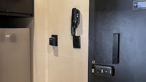 Ảnh chưa phân loại, 4 trong số 31 ảnh, nút