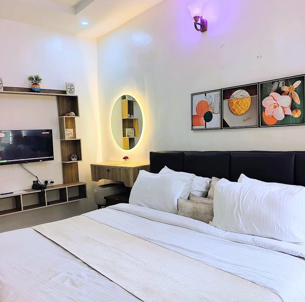 Appartement familial, balcon, vue sur la ville | Coffre-fort pour ordinateur portable, bureau