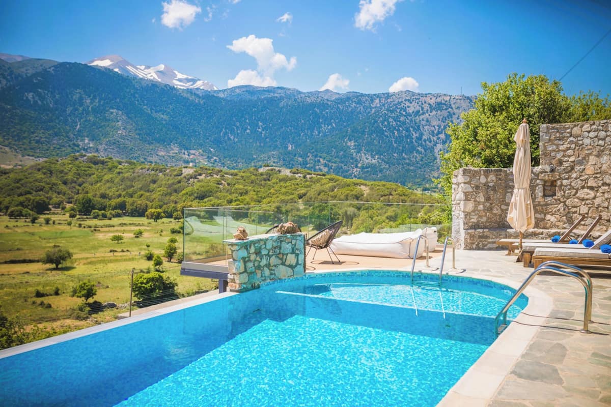 Private pool