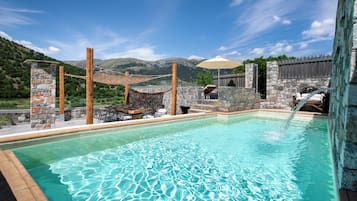 Private pool