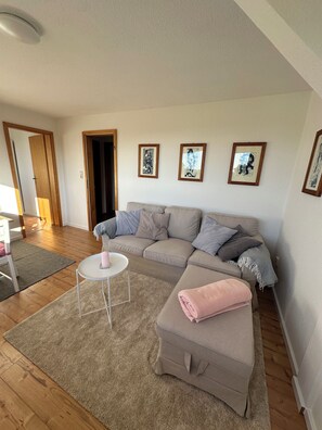 Living area - Vrbo Property (Blowatz)