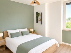 Room - Vrbo Property (Arthès)