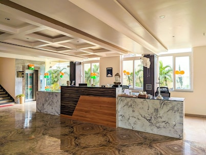 Hotel Aashiyana