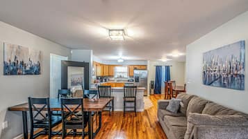 House, Patio | Living area