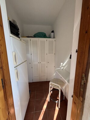 Interior - Olivetta – Vacation Home with Ocean View & Garden, Lipari (Aeolian Islands) (Lipari)