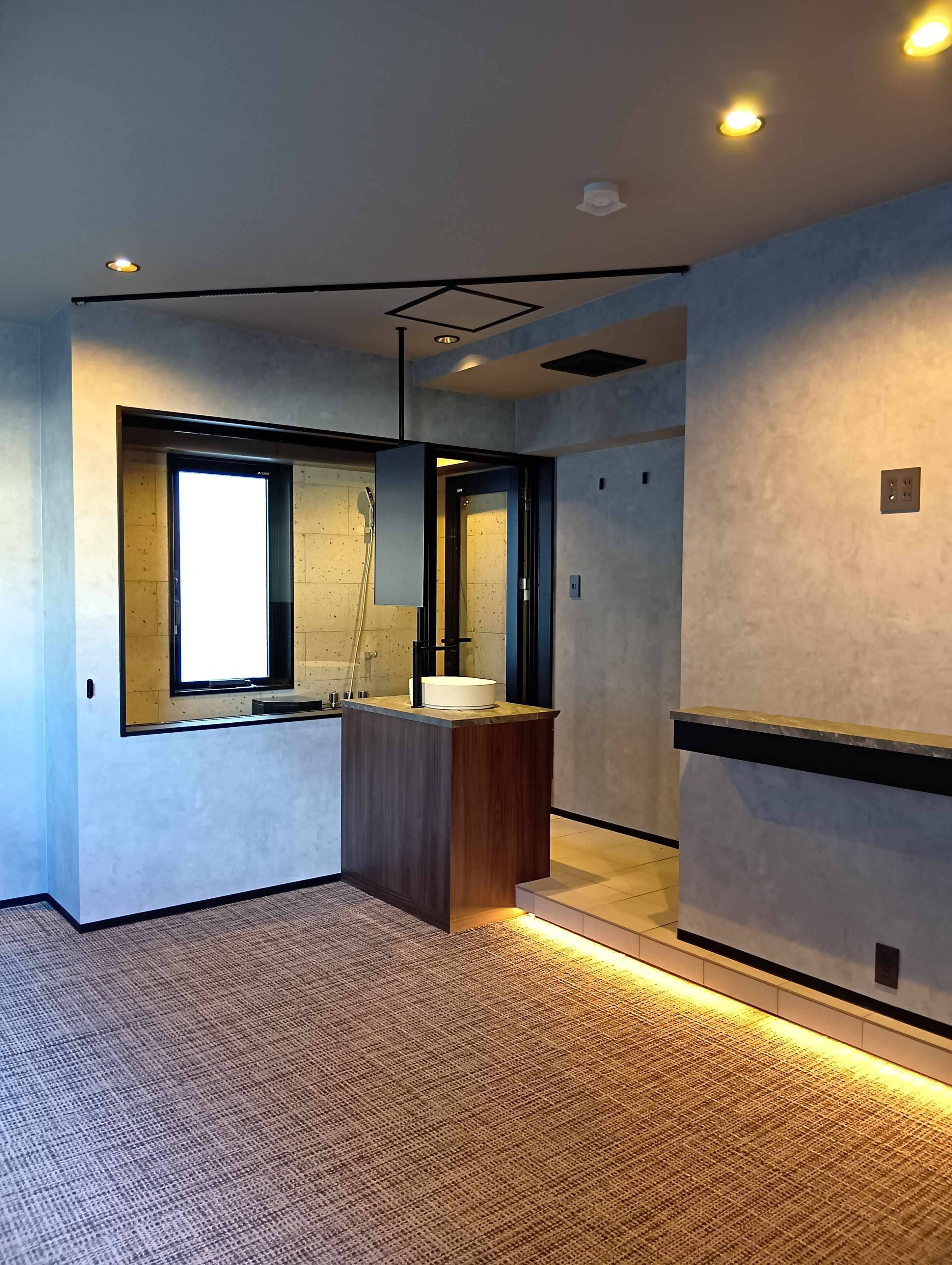Superior Twin Room, Non Smoking | Bathroom | Shampoo