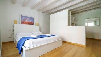 2 bedrooms, Internet, bed sheets