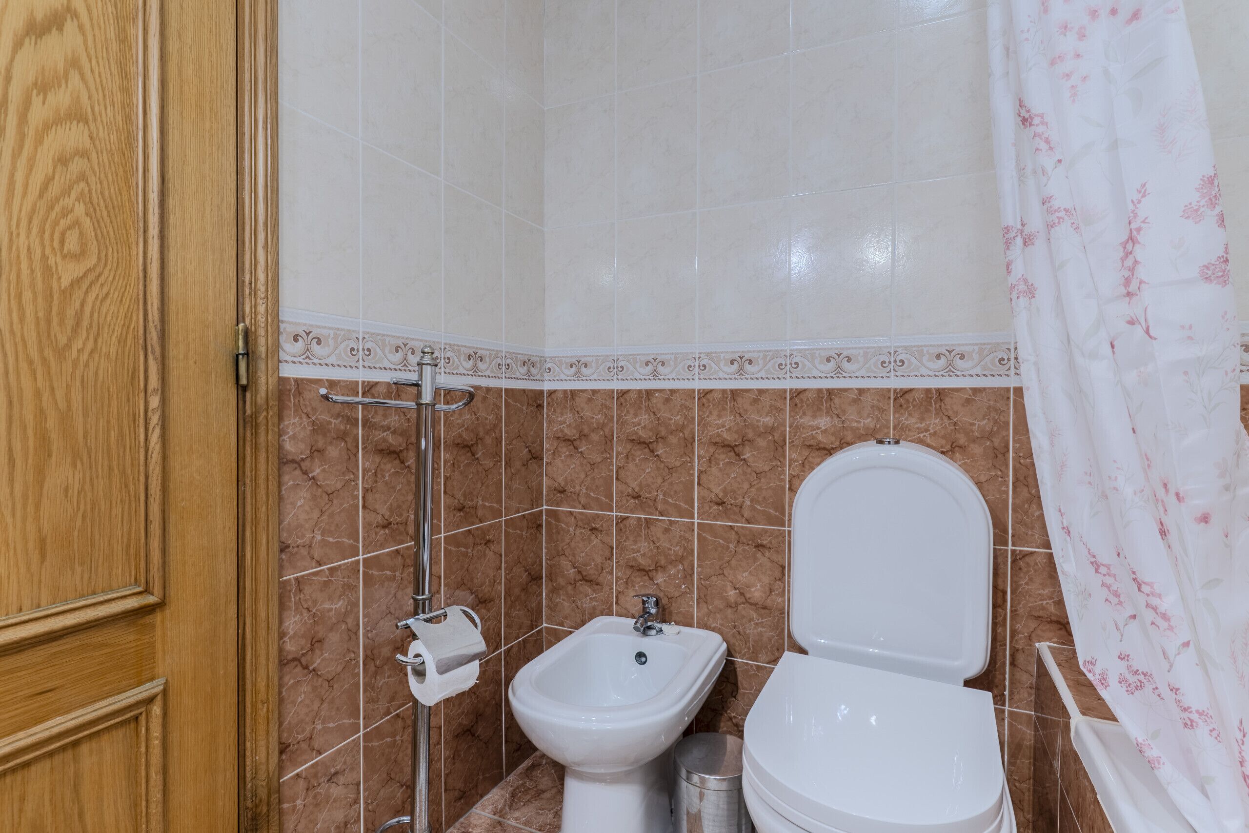 Hair dryer, bidet, towels, soap