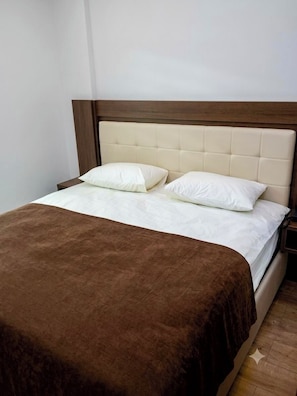 Deluxe Studio, Balcony, Valley View | Desk, laptop workspace, blackout drapes, soundproofing - ZARA PALAS OTEL (Zara)