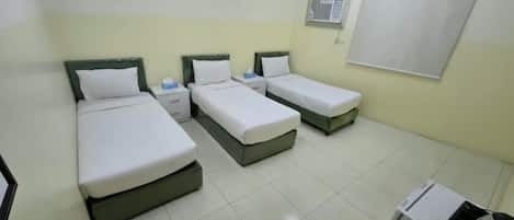 WiFi (free), bed sheets
