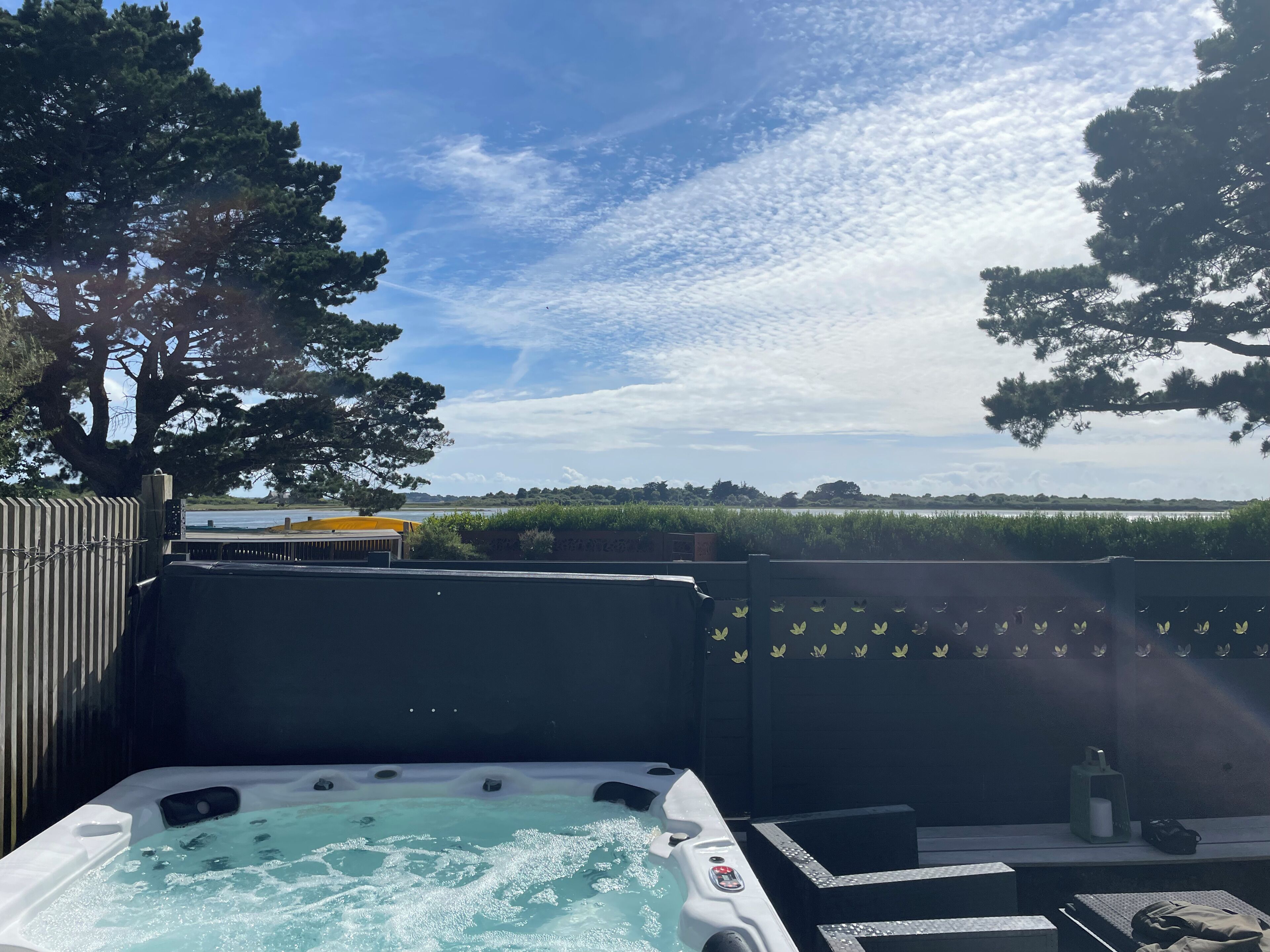 Bain à remous extérieur