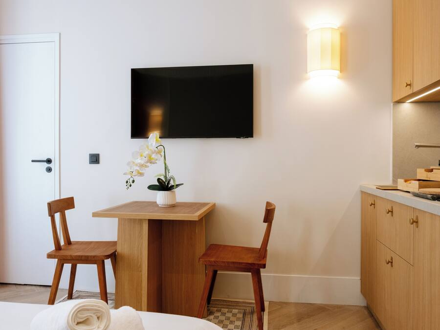 Habitación doble, cocina básica | Cocina privada | Máquina de café espresso, cafetera o tetera y frigorífico pequeño