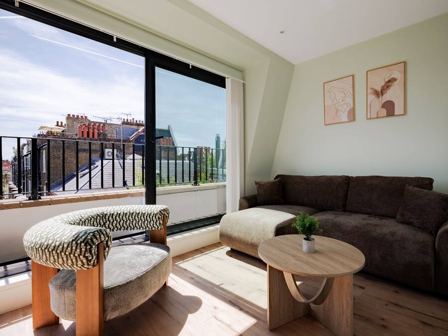 Apartamento superior, banheiro privativo | Lounge