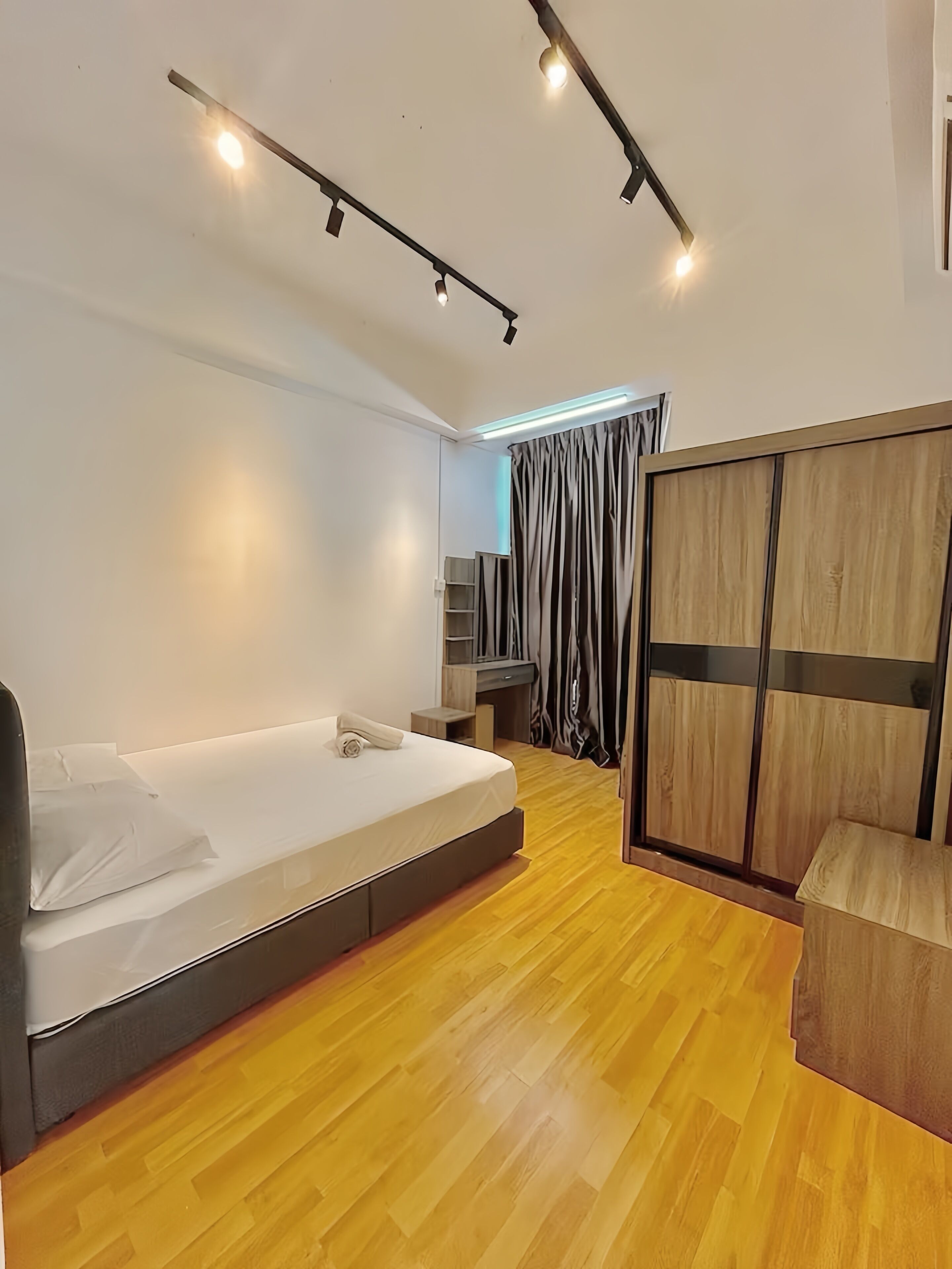 Apartamento, 2 habitaciones, vistas a la ciudad | Tabla de planchar con plancha y wifi gratis