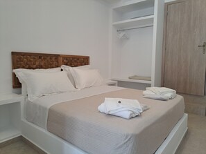 Room - Vrbo Property (Leros)