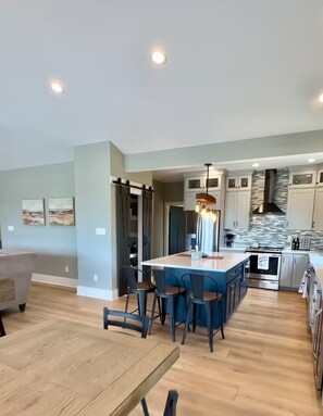 Dining - Shenandoah Oasis Island in the Sky - Pool/Hot Tub (Fort Valley)