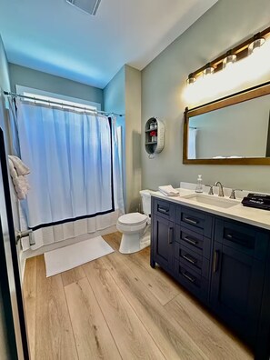 Bathroom - Shenandoah Oasis Island in the Sky - Pool/Hot Tub (Fort Valley)