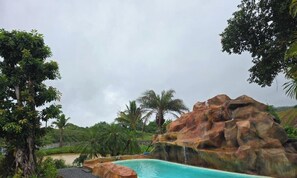 Bungalow, 2 chambres, fumeur, terrasse | Piscine | Piscine extérieure