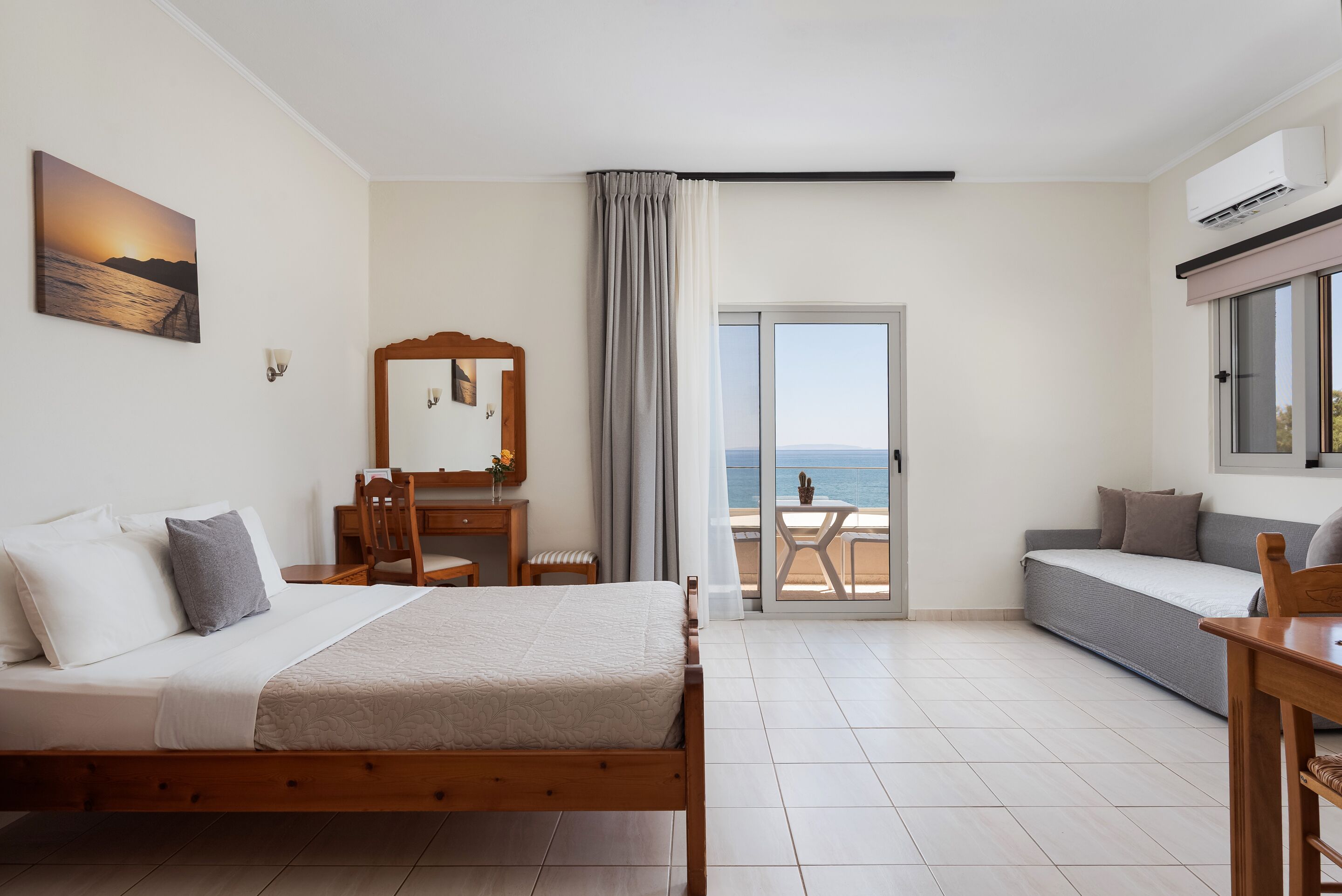 Standaard kamer, balkon, uitzicht op zee | Gratis wifi