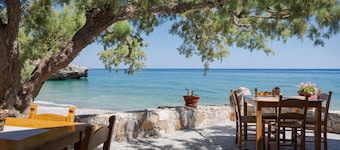 Koutelo by The Sea
