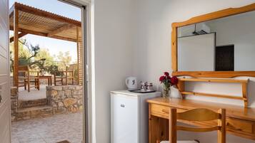 Chambre Standard, patio | Draps en coton égyptien, literie de qualité supérieure