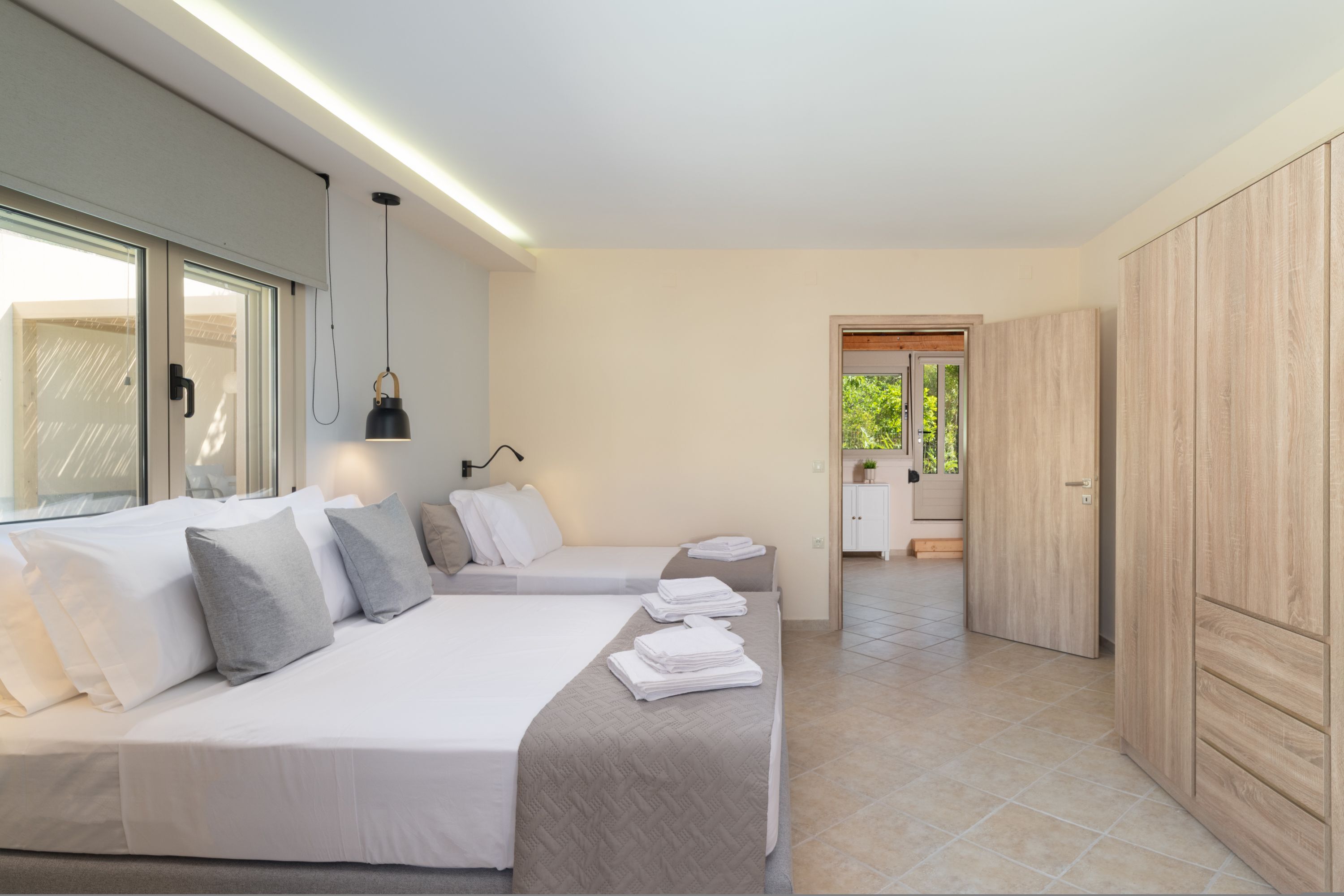 2 bedrooms, iron/ironing board, free WiFi, bed sheets