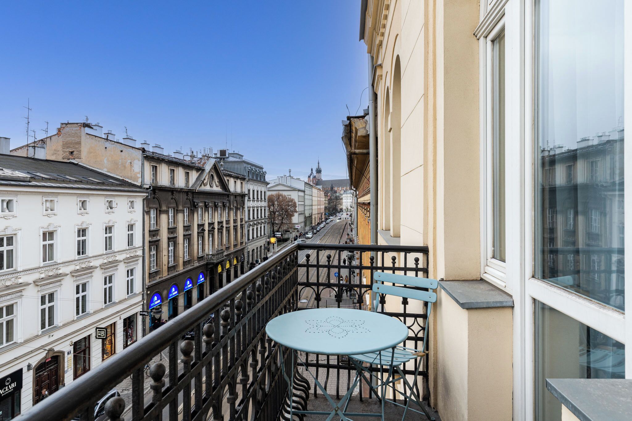 Apartment, 2 Bedrooms, Balcony, City View | Outdoor dining
