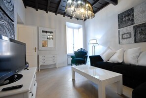 TV - San Francesco Ripa 3 - Trilussa 3BR Group & Family Home (Rome)