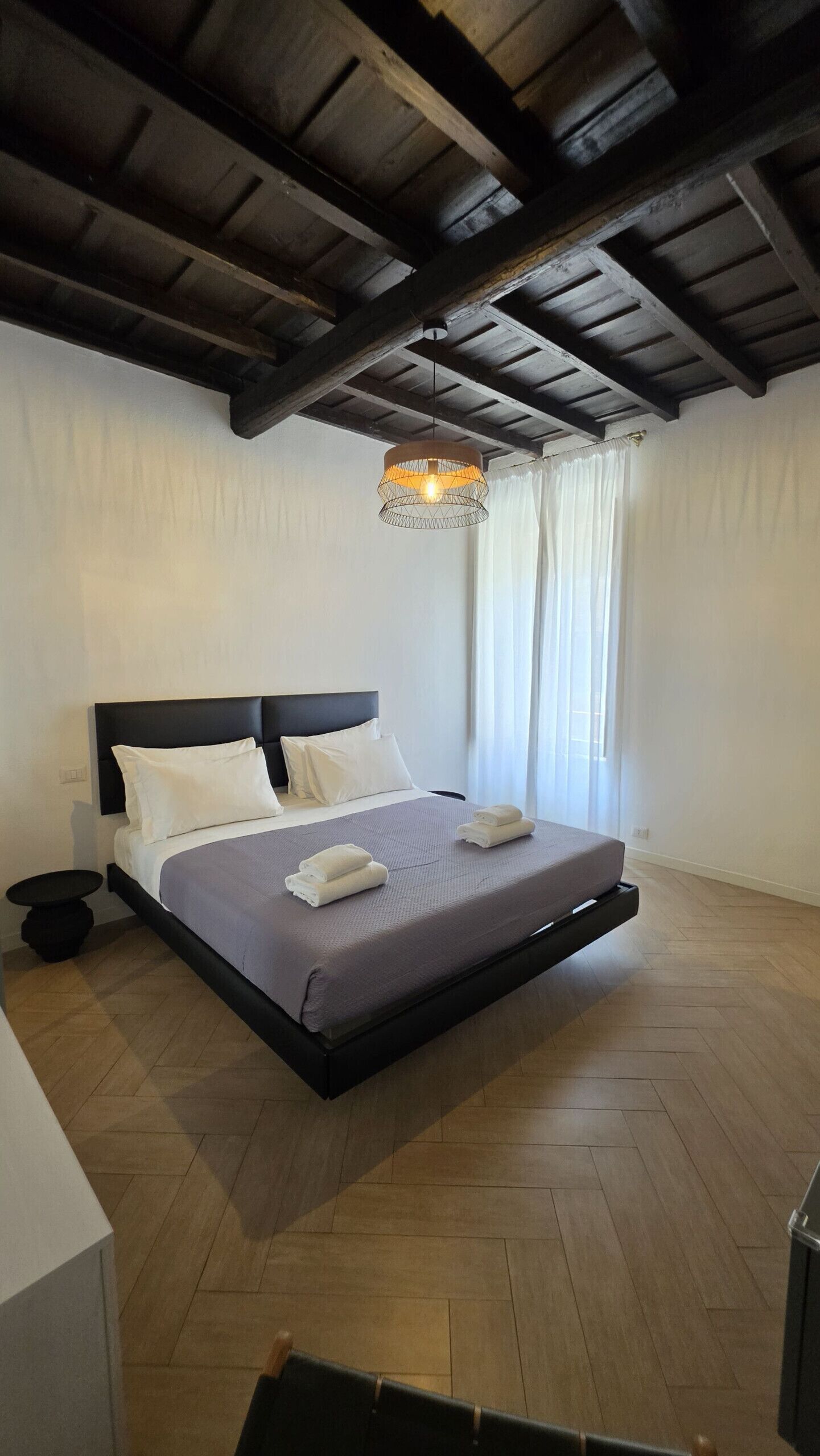 3 chambres, fer et planche à repasser, Wi-Fi gratuit, draps fournis