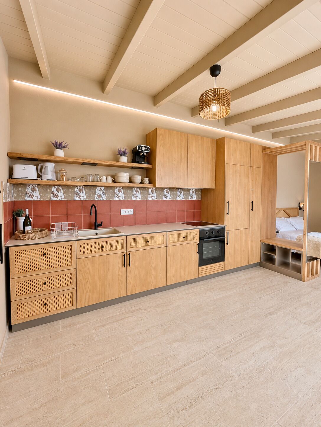 Coffee/tea maker, fridge, oven, stovetop