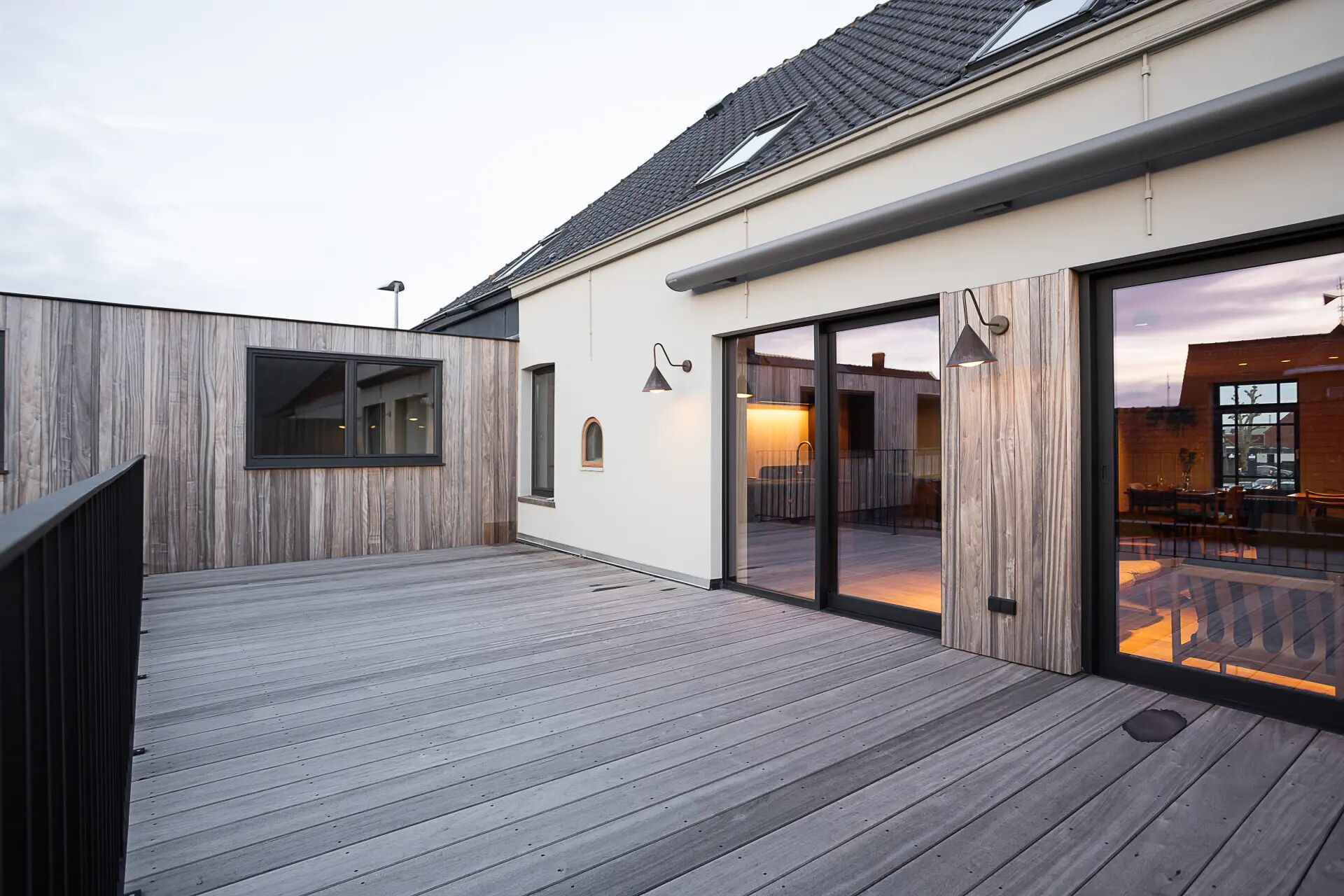 外部細節