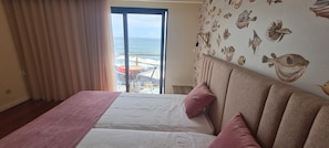 Superior-Doppel- oder -Zweibettzimmer, Balkon, Meerblick | Kostenloses WLAN