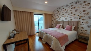 Superior-Doppel- oder -Zweibettzimmer, Balkon, Meerblick | Kostenloses WLAN