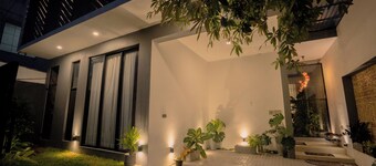 LADY LAVINIA GUEST HOUSE