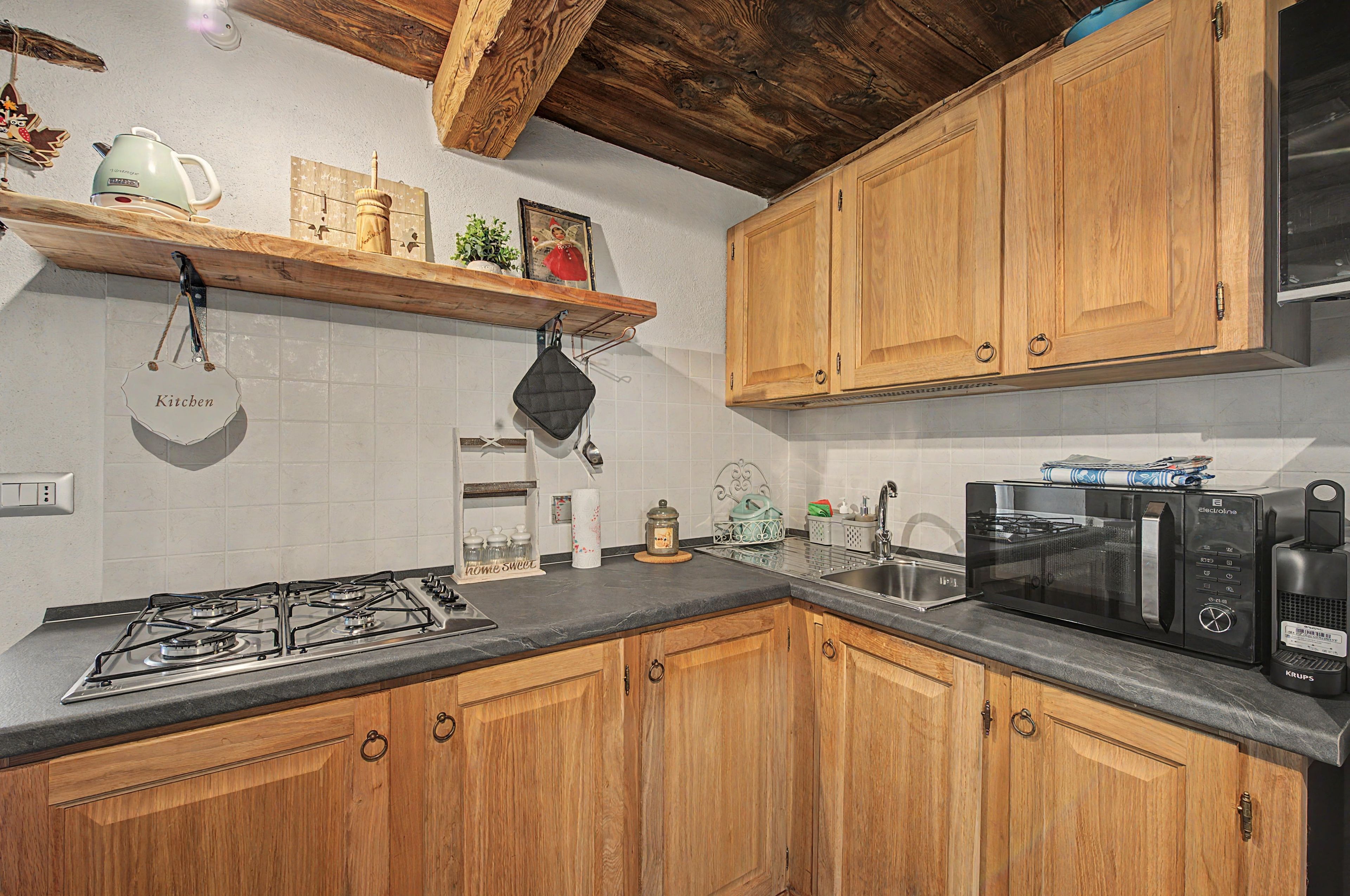 Fridge, microwave, stovetop, electric kettle